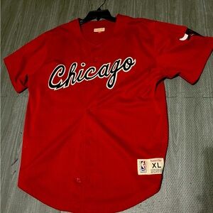 NBA Chicago Bulls Mitchell & Ness Men’s Baseball Jersey size: XL